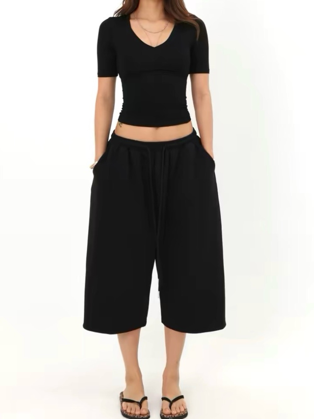 [NWT] BLINGGIRLS Black Wide-Leg Sweat Shorts